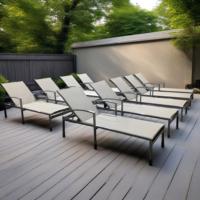 Chaise longue de piscine et de plage en aluminium blanc et noir avec tissu Teslin, style hôtelier et de loisirs