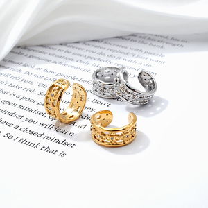 <span class=keywords><strong>Orecchini</strong></span> a <span class=keywords><strong>Clip</strong></span> Senza Piercing in Acciaio Inossidabile Placcato Oro 18K con Cristalli e Diamanti, Gioielli Italiani alla Moda per Donne - Product Image 5