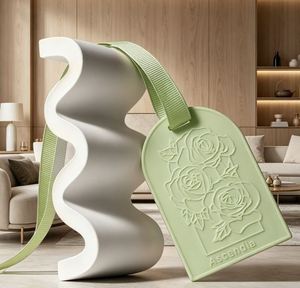 แผ่นน้ำหอมแขวนหอมระเหย กลิ่นกุหลาบลาเวนเดอร์ สำหรับตกแต่งบ้าน - Product Image 2