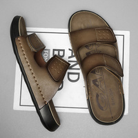 Nouvelles Claquettes d'Été pour Homme en Cuir Véritable Haut de Gamme, Design Classique, Tendance et de Luxe Fait à la Main, Vente Flash à Dubaï, Prix Bas de Marque