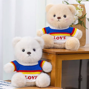 En gros, Nouvelle Peluche Ours en Peluche Figurine Mignonne avec <span class=keywords><strong>Robe</strong></span> Brodée, Tissu Ultra Doux, Rembourrage Coton PP, Doublure en Maille, Anti-stress - Product Image 4