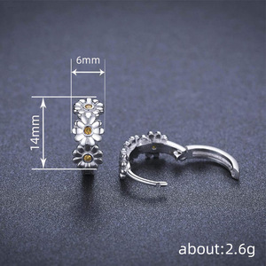 Orecchini a Cerchio con Margherite e Girasoli per Donne, Stile Naturale, Accessori per Orecchie da Indossare Quotidianamente - Product Image 4