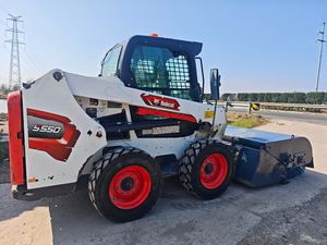 Komponen Inti Penggerak (Motor 2 Ton) Diesel Bekas untuk CAT <span class=keywords><strong>Skid</strong></span> Steer Loader 4x4 Backhoe Model 2023 - Product Image 1