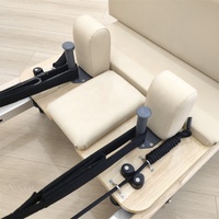 Lits de Pilates pliables portables de luxe, équipement de gym pliable, reformer en bois pliable beige