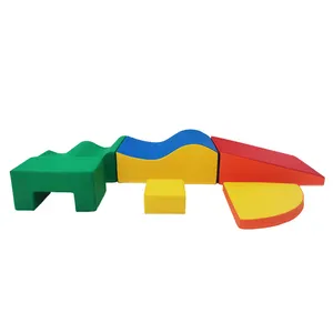 ชุดของเล่นโฟมสำหรับเด็กเล่นในร่มอุปกรณ์สำหรับเด็กปีนเขาคลานที่บ้านและโรงเรียน