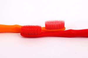 [KNK] Cepillo de Dientes Cónico KKP12 con Agarre Cómodo y Cerdas de Nylon Suaves para una Sonrisa Saludable - Mango de Plástico para Uso Doméstico - Product Image 5