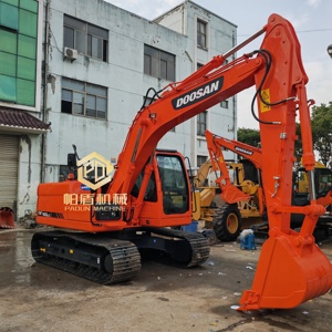 high quality Doosan DX140LC Used Excavators Outstanding Performance 14Ton Hydraulic Crawler Excavator Construction <b>Digger</b> - Product Image 4