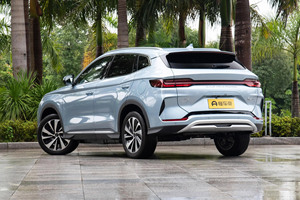 Nuovo <span class=keywords><strong>elenco</strong></span> 2025 Byd Song <span class=keywords><strong>L</strong></span> Dmi Hybrid SUV 1500KM Ultra Long Range nuovo veicolo energetico China Byd tecnologia ibrida di quinta generazione - Product Image 6