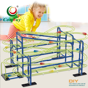 Set di Blocchi per Costruzioni con Pista per Palline Rotolanti Fai-da-Te Educativo in Plastica - 4 Palline - Product Image 1