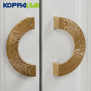 Koppalive Lüks Pirinç Yarım Ay Kulp 22mm Çekiçlenmiş Elektrokaplama Çekme Kolları Mutfak Villa Depo Yatak Odası Dolap Kapısı için - Product Image 1