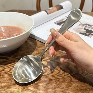 Cuchara de sopa de acero inoxidable, gran forma de huevo con boca profunda para uso doméstico y en restaurantes, cuchara duradera para comer - Product Image 1