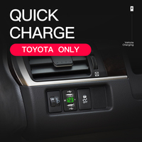 Pengisi Daya Mobil USB Ganda dengan Voltmeter LED DC 12V 24V 5V 2.1A Per Port Adaptor Pengisi Daya USB Soket Mobil Cocok untuk Toyota Hilux Vigo
