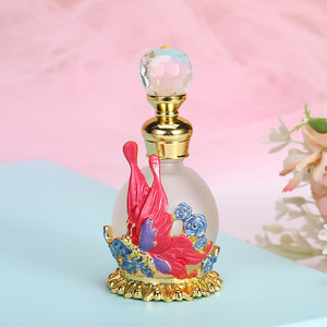 Direct wholesale from manufacturer Dubai 15ml butterfly essential oil <b>Bottle</b> <b>glass</b> empty Ball-shaped <b>glass</b> <b>bottle</b> - Product Image 4