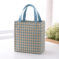 Sac fourre-tout moyen à imprimé écossais en tissu imperméable avec doublure TC, taille personnalisable pour les trajets quotidiens et le transport du déjeuner