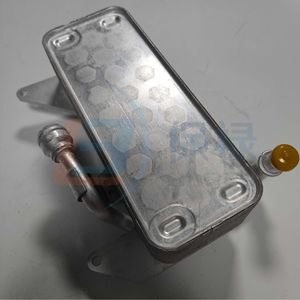 ชุดระบายความร้อนน้ำมันเครื่องยนต์ Bl รุ่น 4H0317021H สำหรับ Audi A6 A7 A8 อะไหล่ทดแทนสำหรับระบบระบายความร้อนเกียร์ - Product Image 2
