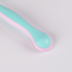 Triple Blade <span class=keywords><strong>Venus</strong></span> Razor For Girls 2 piezas por paquete - Product Image 3