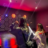 Dalles LED lumineuses 30x30cm pour jeux actifs en intérieur – Carreaux de sol interactifs pour salle de danse et jeux de grille