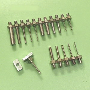 Machine de découpe et d'estampage à chaud entièrement automatique avec broches de retrait des déchets et broches d'éjection de poinçonnage automatique - Product Image 1