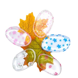 Éponge de maquillage en silicone en gros pour le nettoyage du visage – Magnifique outil cosmétique - Product Image 1