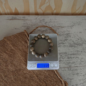 Premium 16MM-18MM Agarwood Perlé Bracelet Fait À La Main Vintage Spirituel Bijoux Cadeau Du Vietnam OEM Fournisseur - Product Image 1