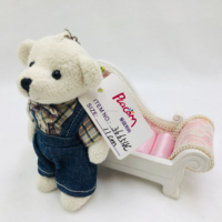 Porte-clés ours couple personnalisé en usine avec tenue, animal en peluche, pendentif mascotte douce OEM, jouet en peluche doux et câlin
