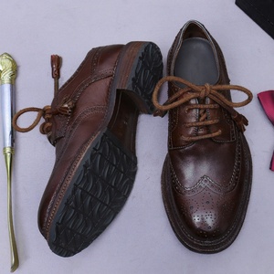 Zapatos Brogue de Cuero para Hombre Hechos a Mano, Construcción Goodyear Welt, Cierre con Cordones, Suelas de Cuero Genuino para Negocios y Bodas - Product Image 4