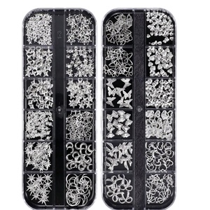 Décoration d'ongles en alliage 3D en forme de cœur, lune, étoile et nœud, en boîte à 12 compartiments, pour manucure artistique, vente en gros transfrontalière - Product Image 5