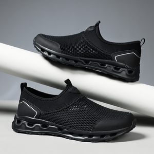 Chaussures de course pour hommes, grande taille, respirantes, en tissu mesh, avec semelle EVA, lacets souples, style sportif printemps-été, chaussures de marche - Product Image 1