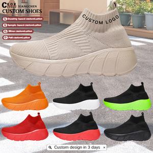 Chaussures de sport de créateur pour hommes en gros, baskets athlétiques personnalisables avec logo pour hommes et femmes, baskets de course avec semelle intérieure en EVA, chaussures robustes - Product Image 1