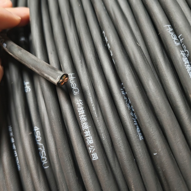 Heavy Duty Submersible Pump Cable 450/750V Rubber Sheathed Pure Copper Waterproof Heat Resistant for Underwater Industrial Use