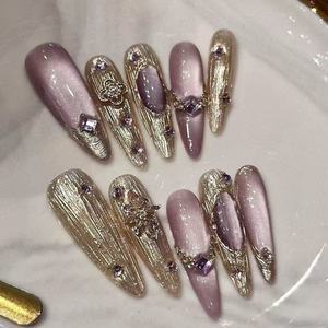 Colección de Diseño, Uñas Postizas Hechas a Mano con Efecto Ojo de Gato, Adhesivos para Uñas con Perlas, Uñas Francesas Populares - Product Image 1