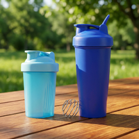 Bouteille de protéines en plastique 600 ml (20 oz) pour athlètes, antidérapante, résistante aux odeurs, sans BPA, pour la remise en forme, la salle de sport, le sport, le camping