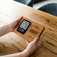 Maßgefertigter Acryl-QR-Code-Menüständer mit Holzsockel Restaurant-Tischschild Personalisierte Scan-Code-Anzeige