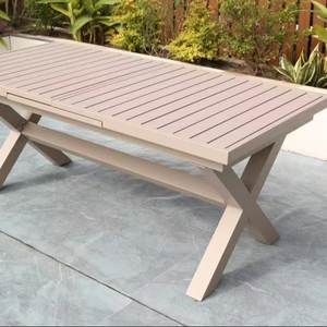 Table de salle à manger rectangulaire extensible beige à lattes pour extérieur, avec pieds en X, idéale pour jardin et café - Product Image 2