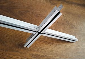 Support d'angle métallique pour <span class=keywords><strong>plafond</strong></span> <span class=keywords><strong>suspendu</strong></span>, barre en T et composants de grille, barre en T en acier, profilé de <span class=keywords><strong>plafond</strong></span> <span class=keywords><strong>suspendu</strong></span> en forme de T, système plat doré - Product Image 4