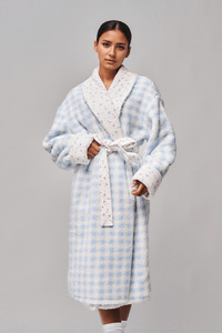 Peignoir décontracté en <span class=keywords><strong>polaire</strong></span> réversible de haute qualité personnalisé pour femmes Extra long Doux rayé en peluche Toutes saisons - Product Image 3