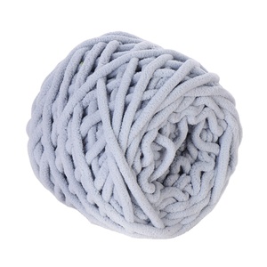 Manta de <span class=keywords><strong>ganchillo</strong></span> voluminosa de 100% poliéster y 165g, hilo de chenilla grueso supergrueso y esponjoso teñido a mano <span class=keywords><strong>con</strong></span> alta tenacidad - Product Image 1