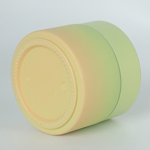 Pot en verre céramique de couleur personnalisée 50g, pot en verre de porcelaine blanc opale pour crème cosmétique avec couvercle coloré - Product Image 5