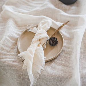 Elégant chemin de table en bois rustique rayé inspiré de la nature décor tissé en coton crème et étamine pour mariage maison ou hôtel - Product Image 3