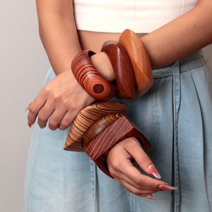 캐주얼 개성 원래 나무 팔찌 파티 쥬얼리 불규칙한 기하학적 라운드 스퀘어 와이드 두꺼운 나무 팔찌 선물 - Product Image 1