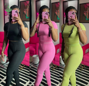 Set Loungewear in cotone personalizzato 2 pezzi da donna Soild top a maniche corte e Legging da salotto a coste due pezzi Set da donna - Product Image 1
