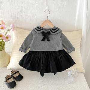 Bébé fille décontracté Style académie costume automne nouvelle petite <span class=keywords><strong>robe</strong></span> noire Jk dentelle jupe plissée nœud <span class=keywords><strong>sweat</strong></span> deux pièces ensemble peigné - Product Image 4