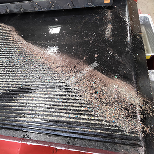 उच्च प्रतिष्ठा वाली अच्छी सोने की विभाजक टेबल गुरुत्वाकर्षण पृथक्करण टेबल फैक्टरी कीमत गर्म बिक्री - Product Image 4