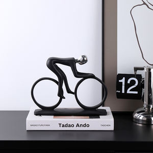 Décoration intérieure minimaliste moderne Sculpture en résine abstraite Ornements de bureau Décoration d'intérieur Décoration intérieure de la maison - Product Image 4