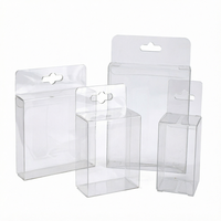 Boîte cadeau personnalisée en PET transparent en matériaux recyclés avec finition givrée, revêtement UV, épaisseur 0,3 mm, logo personnalisé