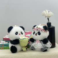 Porte-clés en peluche panda mignon 12 cm, pendentif panda lisant un livre, prix de jeu pour machine à griffes d'arcade, vente en gros, fabrication OEM