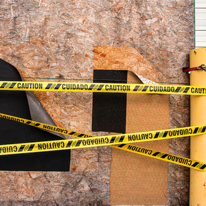 Cinta de Barrera Reforzada No Adhesiva para Control de Multitudes y Obras de Construcción - Product Image 6