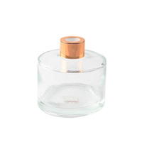 Diffuseur de parfum en verre de luxe BaiYa BY-J258 de 150 ml, forme élégante, anneau doré, bouchon en liège, logo personnalisé, vente en gros