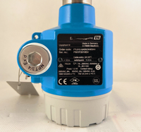 Détecteur de niveau de liquide Vibronic Liquiphant FTL51C-QAEKCK4E5AA avec construction en plastique, indice de protection IP66/IP67, certifié SIL 2/3