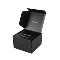 Caja de Regalo de Cartón Corrugado Kraft Negro Personalizable, Autosellable, con Recubrimiento UV, Relieve, Tira Desprendible y Logotipo Personalizado
